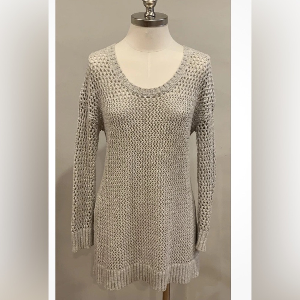 Lucky Brand Elegant Women's Knit Sweater in Light Gray